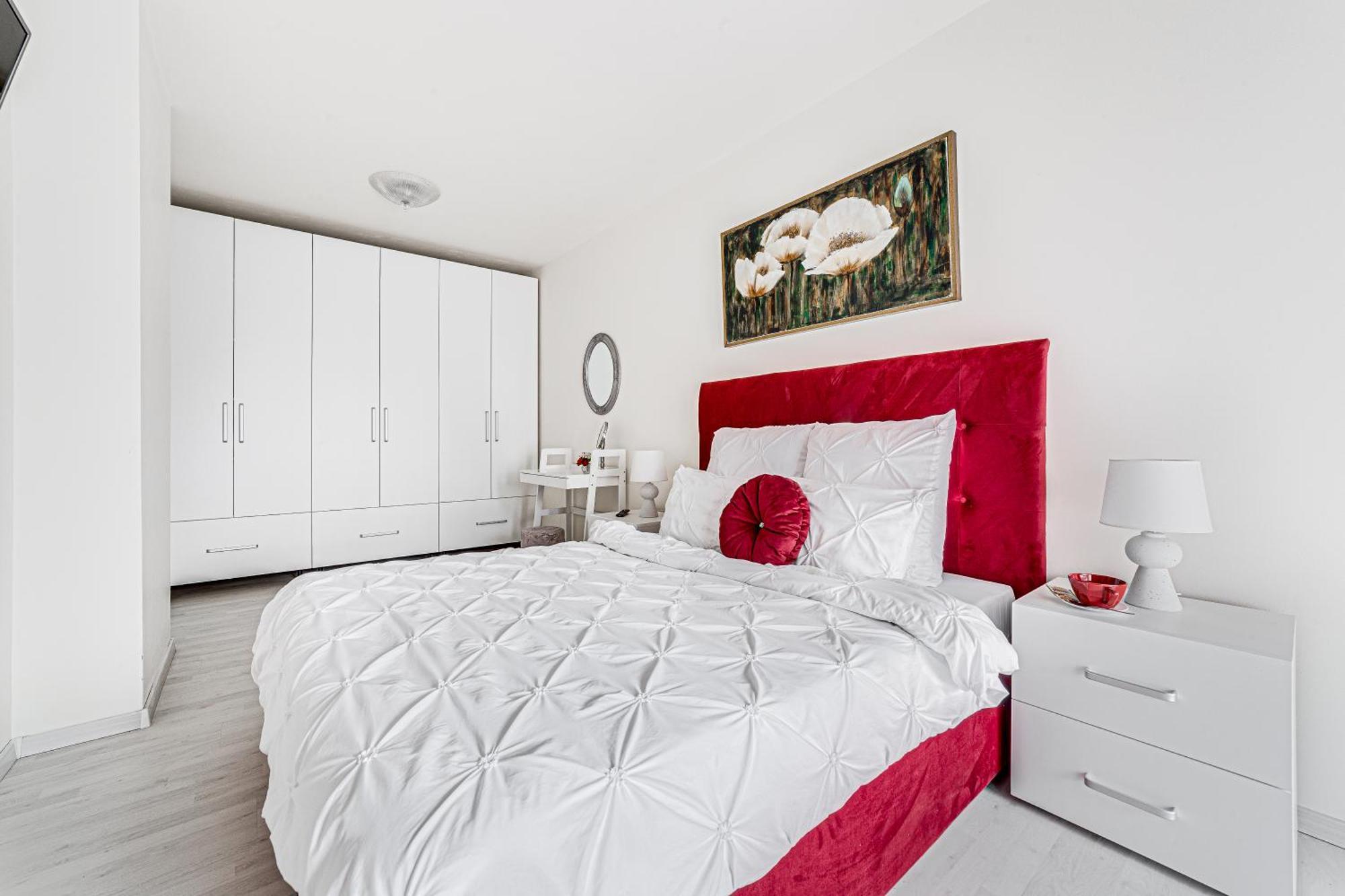 Ari - Ared Luxurious Apartments With Balcony & Free Parking Arad Exterior foto